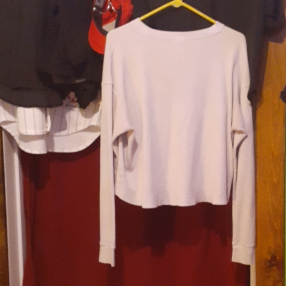 Top - Picture 2 of 2